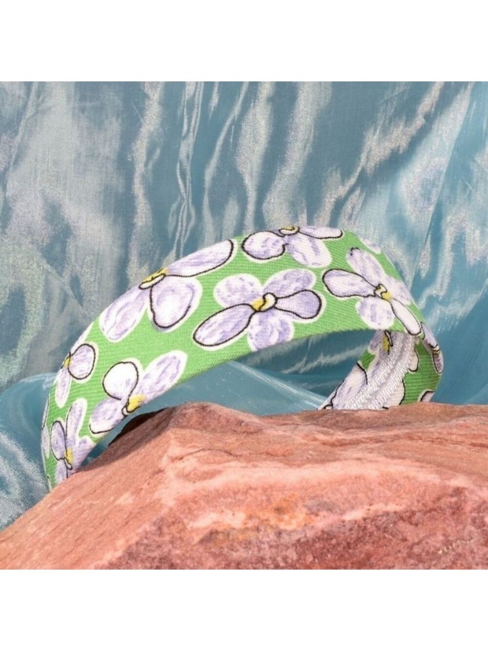 Raelynn Chris Artistic Flowers on Green Floral Pattern Headband Gift Packaged